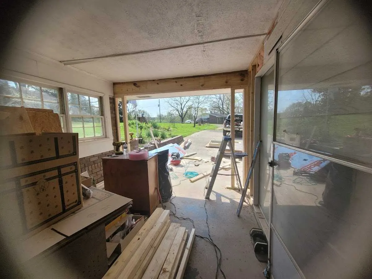 Air movers and dehumidifier for Drying & Dehumidification in Farmington Hills